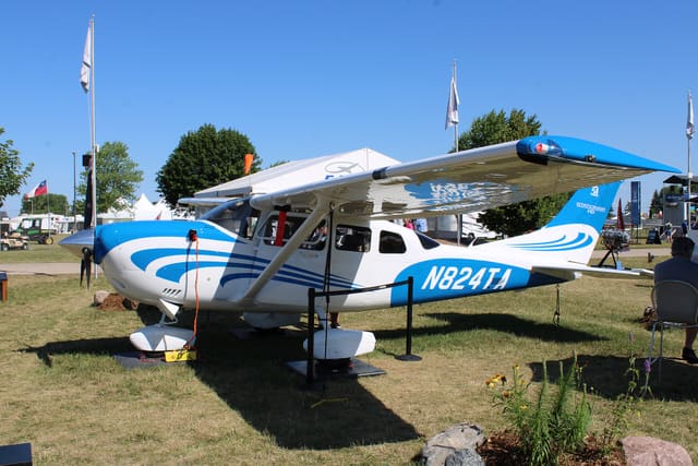 N824TA - Aircraft