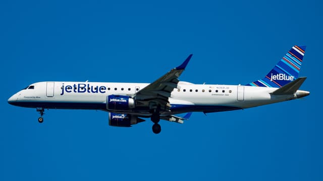 N368JB - Embraer