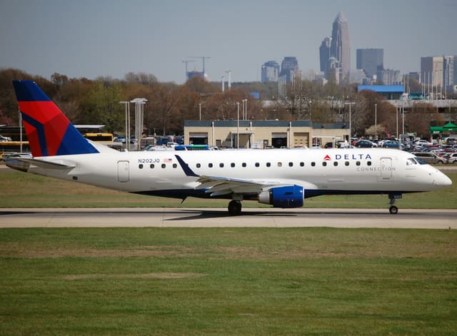 N202JQ - Embraer
