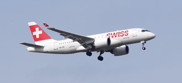 HB-JBI - Twin-engine aircraft