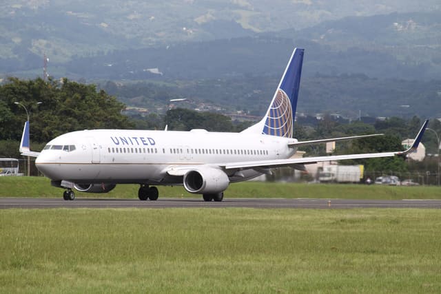 N14214 - Twin-engine aircraft