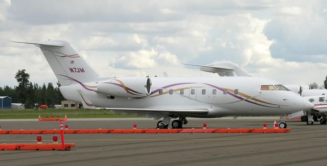N7JM - Business jet