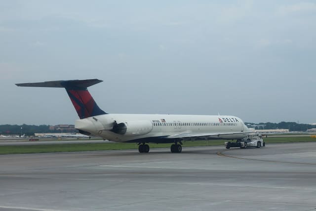 N976DL - Aircraft