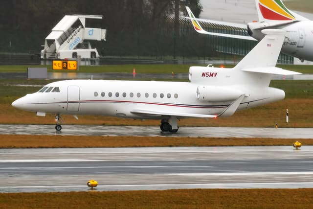 N5MV - Business jet