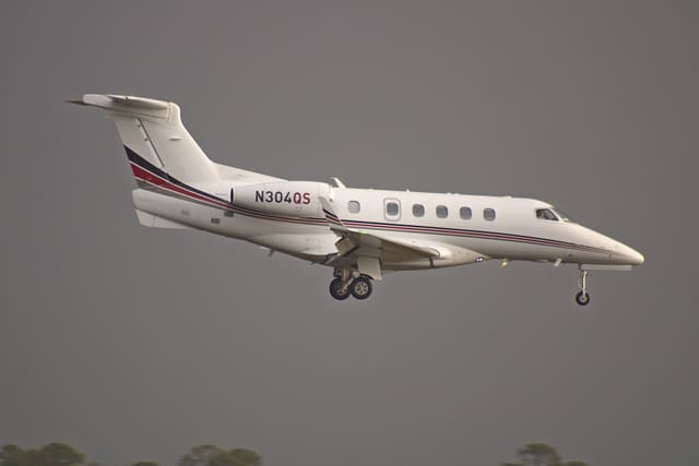 N304QS - Business jet