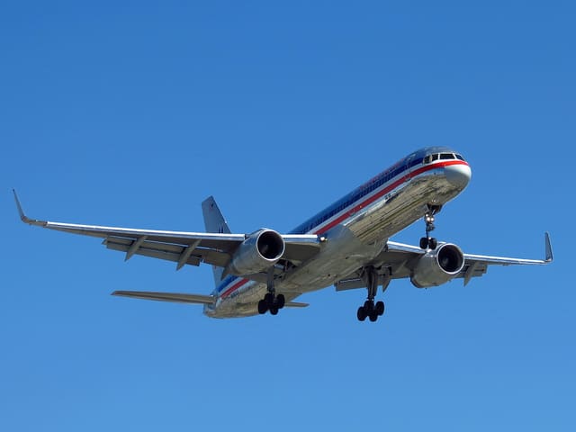 N692AA - Boeing