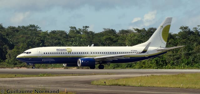 N738MA - Twin-engine aircraft