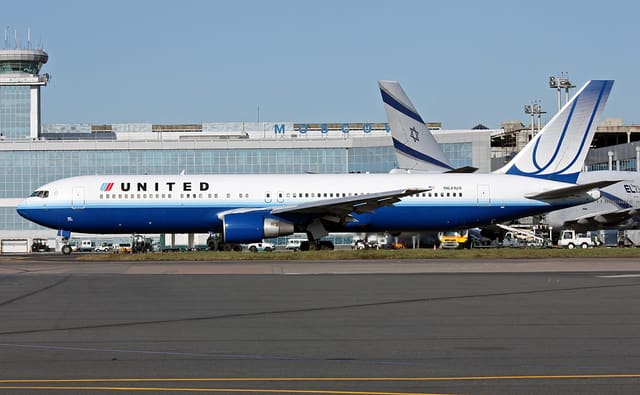 N641UA - Boeing