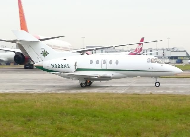 N828NS - Business jet