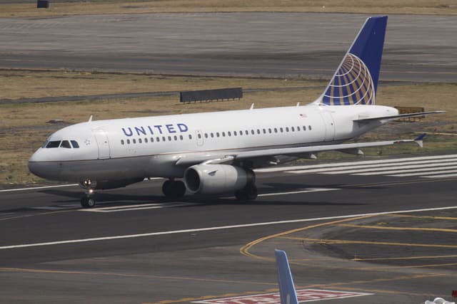 N838UA - Airbus