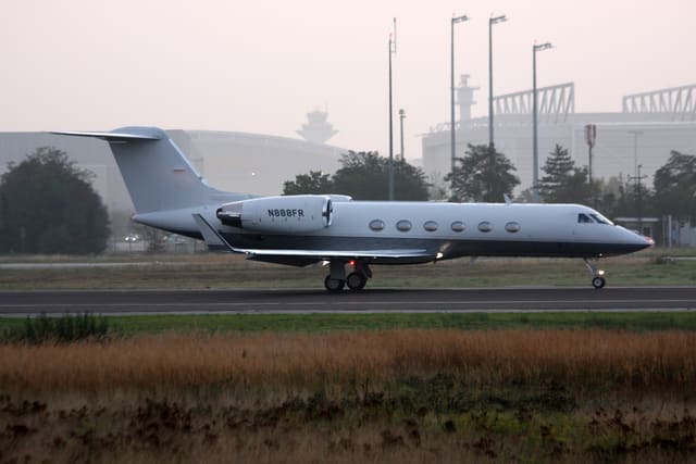 N888FR - Business jet