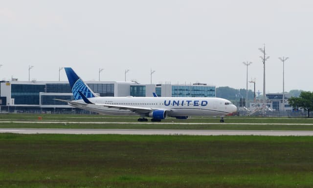 N659UA - Boeing