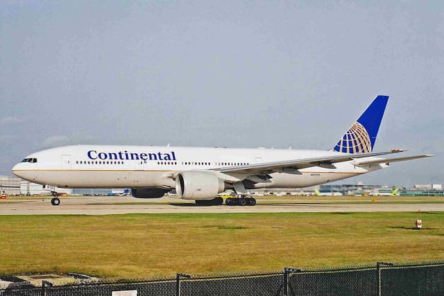 N27015 - Boeing