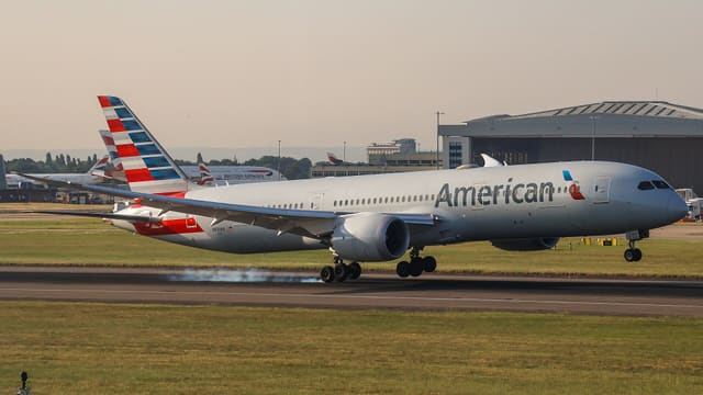N831AA - Boeing