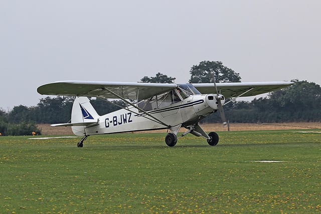 G-BJWZ - Piper