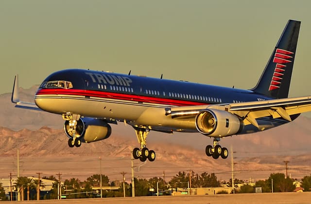 N757AF - Twin-engine aircraft