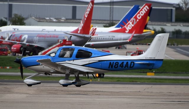 N84AD - Cirrus