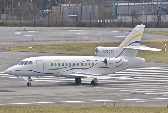 N7600S - Business jet