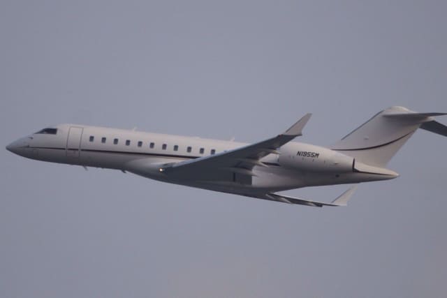 N1955M - Business jet