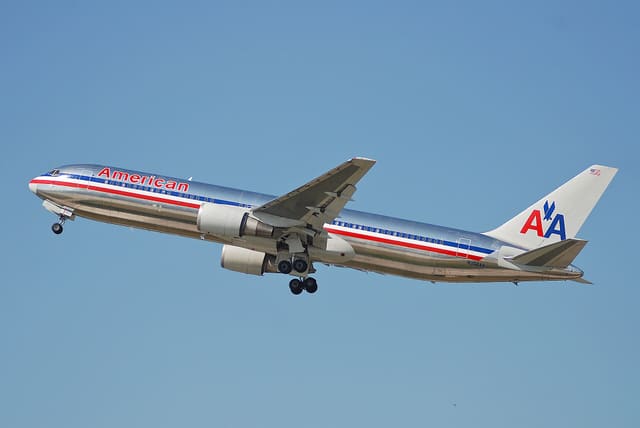 N352AA - Boeing