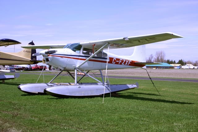 C-FZXF - Single-engine aircraft
