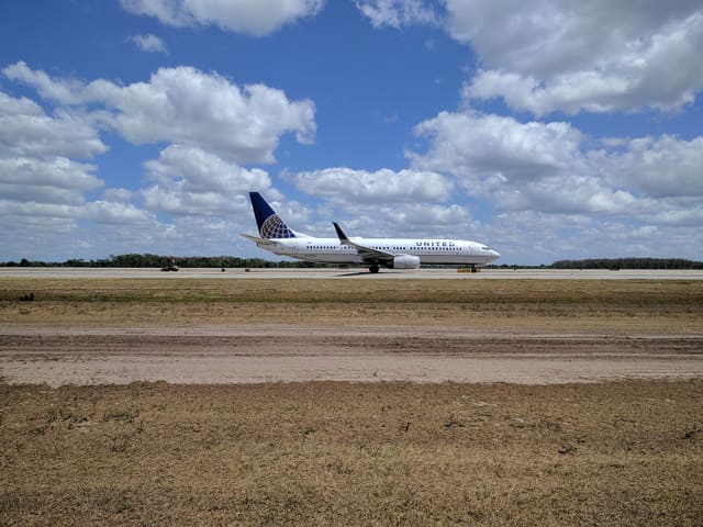 N73283 - Boeing
