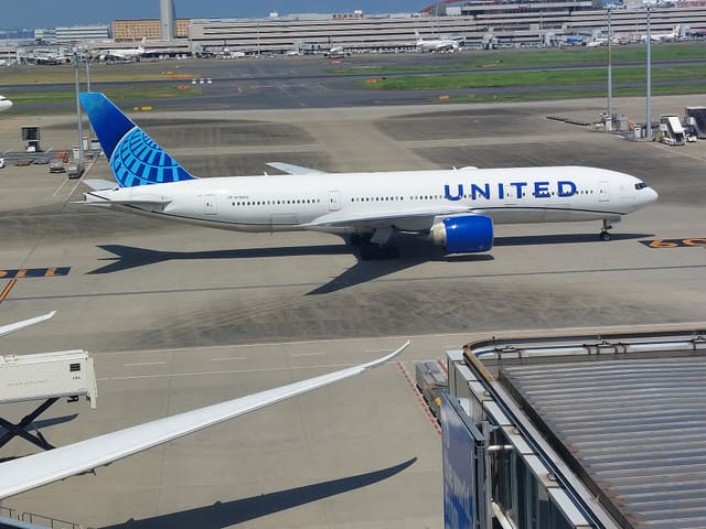 N78002 - Boeing