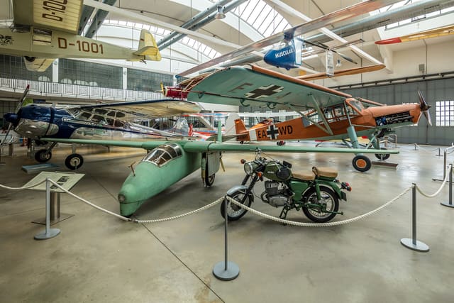  - Twin-engine aircraft