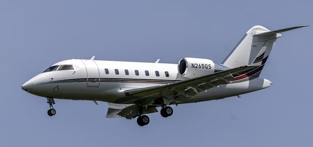 N265QS - Bombardier