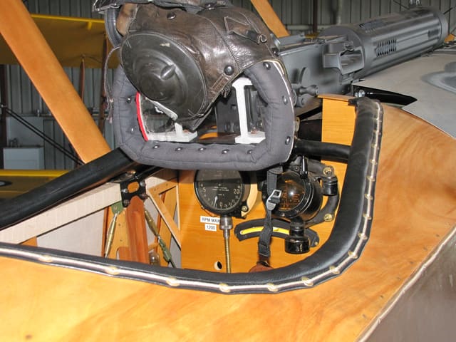 VH-NHD - Warbird