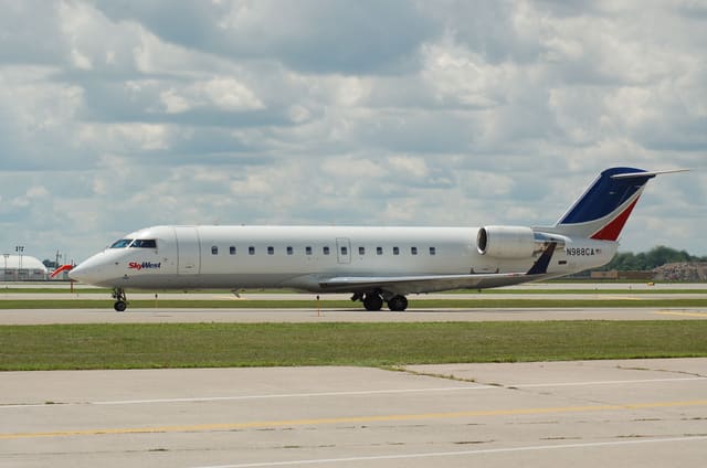 N988CA - Aircraft