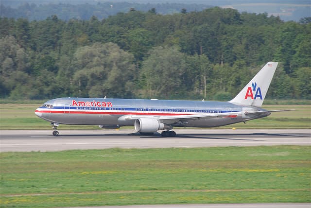 N393AN - Boeing