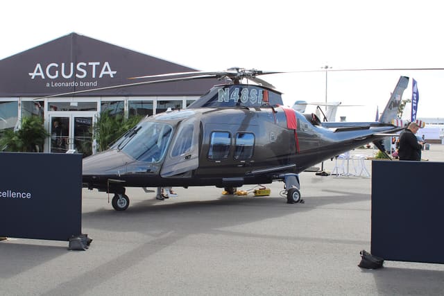 N48SH - Helicopter