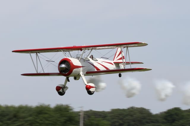 N75697 - Single-engine aircraft