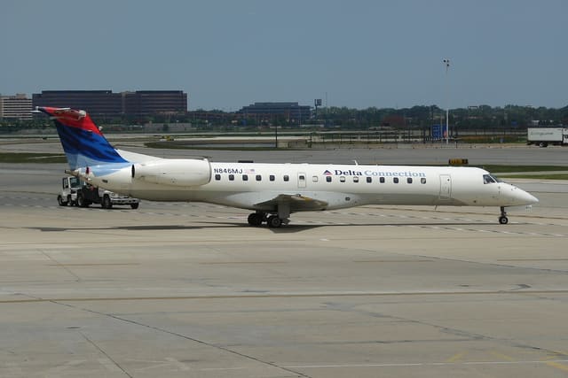 N846MJ - Embraer