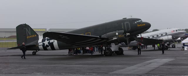 N74589 - Douglas