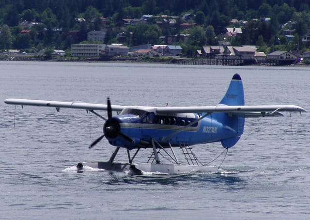 N337AK - De Havilland