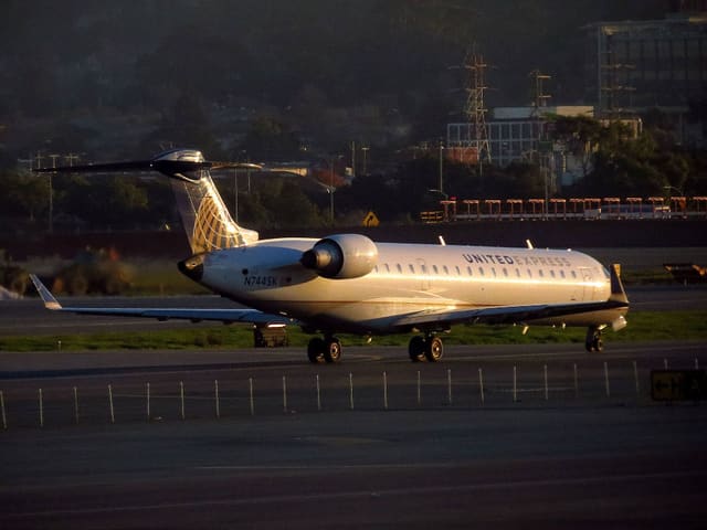 N744SK - Bombardier