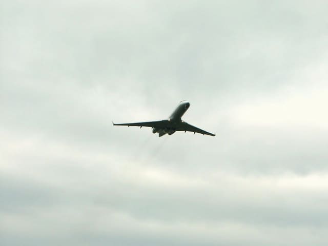 VP-BEN - Aircraft