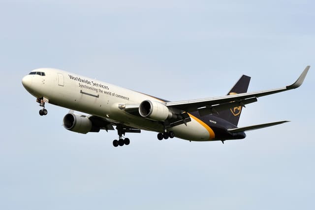 N340UP - Boeing