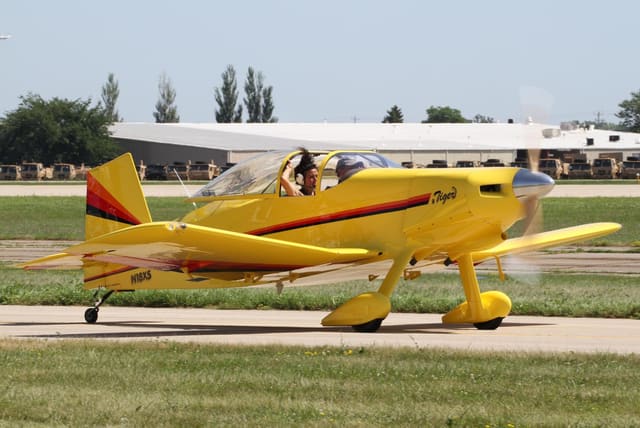 N18XS - Single-engine aircraft