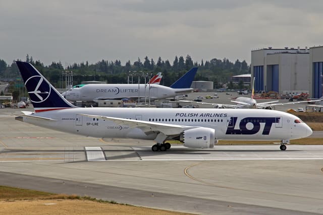 N718BA - Boeing