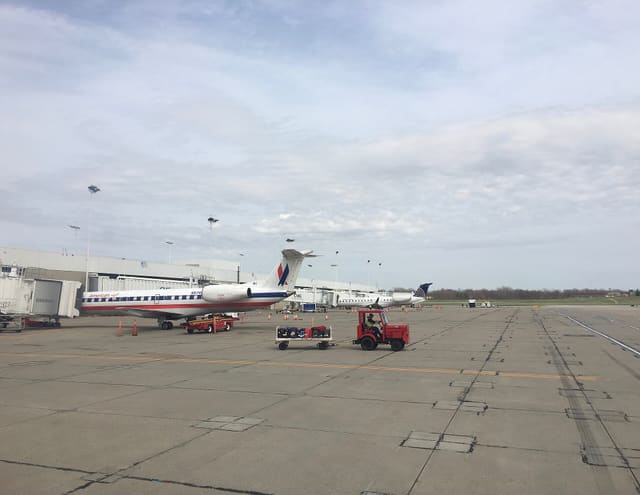 N674RJ - Embraer