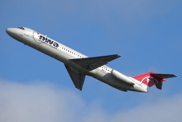 N759NW - Douglas