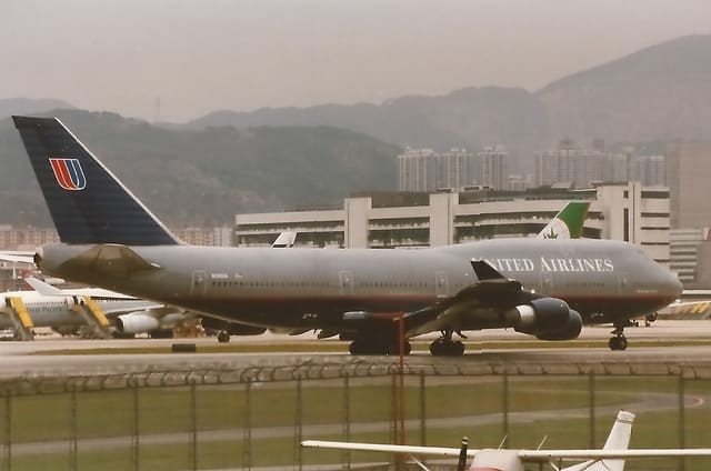 N186UA - Boeing