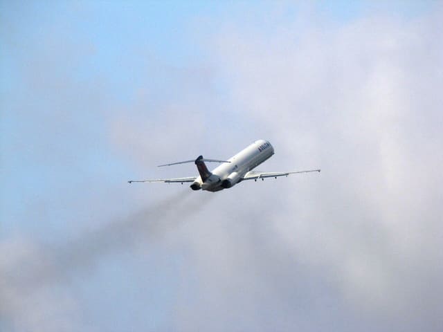 N912DE - Douglas