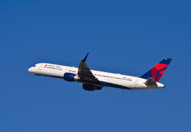 N695DL - Boeing