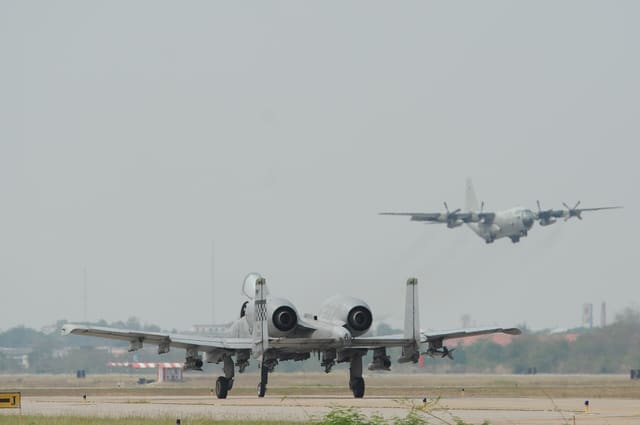  - Twin-engine aircraft