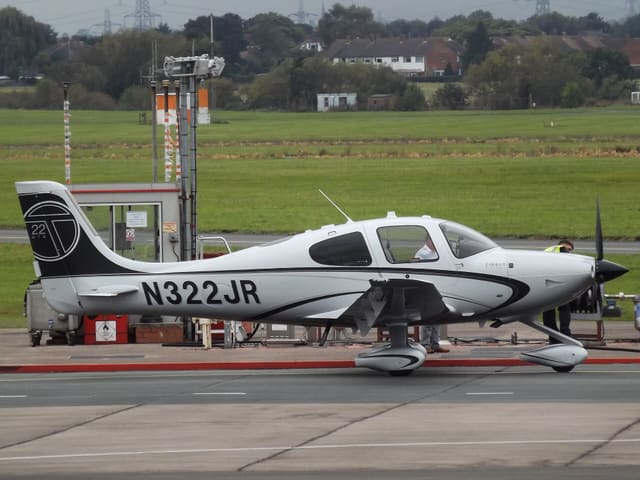 N322JR - Cirrus