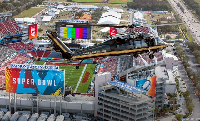 N72760 - Helicopter